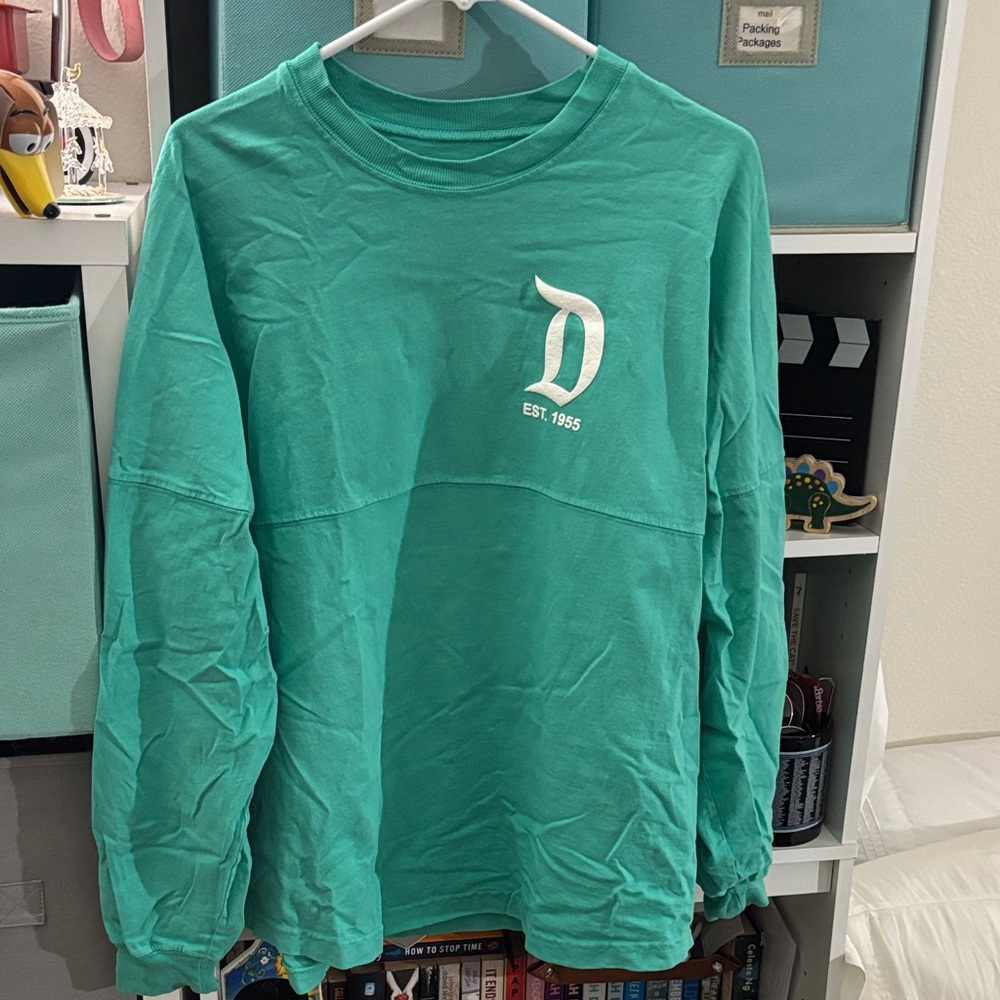 Disney Parks Spirit Jersey with White Castle Logo